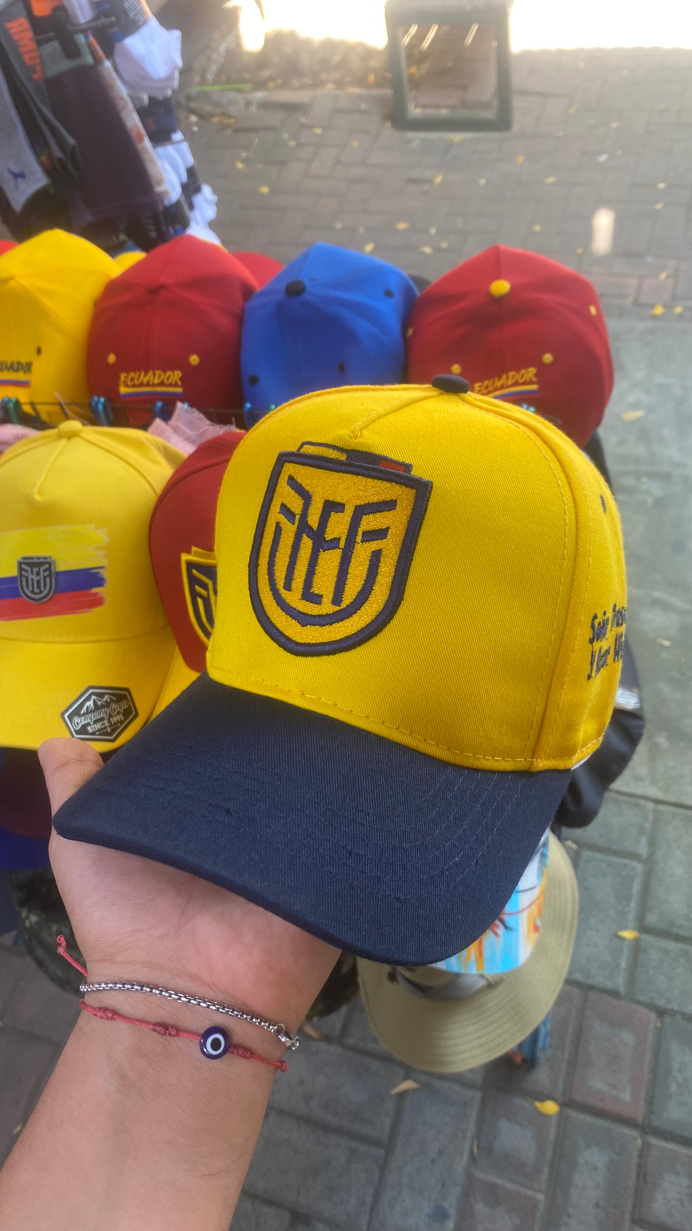 SELECCION ECUADOR HOMBRE 2026 + GORRA